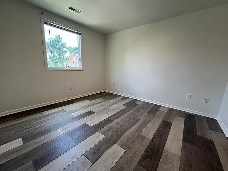 115 W 9th Ave #7 — Photo 7
