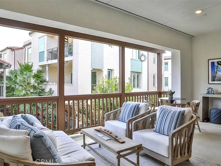 3319 Doheny Way — Photo 25