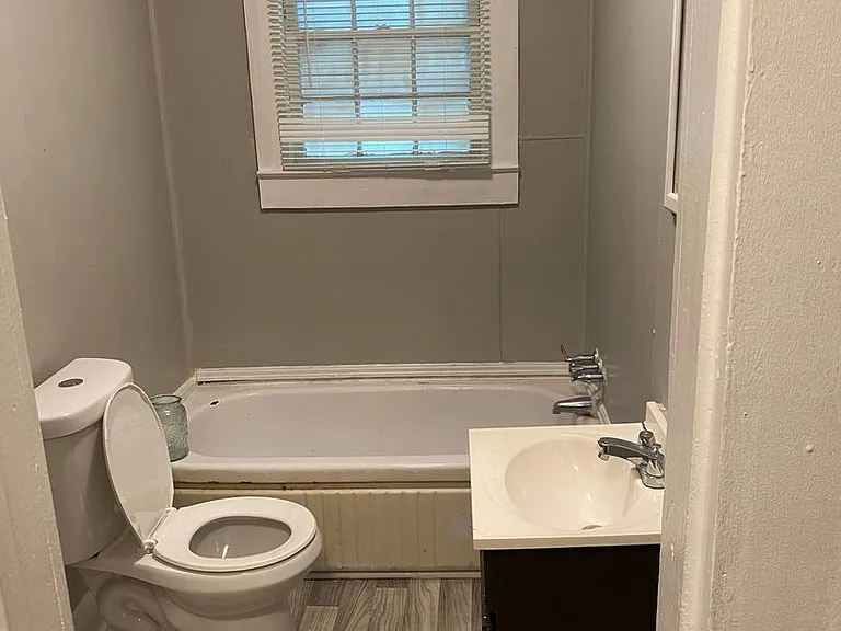 2512 Crescent Ln — Photo 6