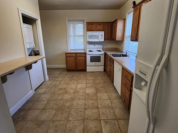3rd image of 712 Chambers Ave
