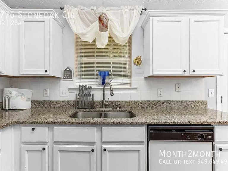 1775 Stoneoak Cir — Photo 6