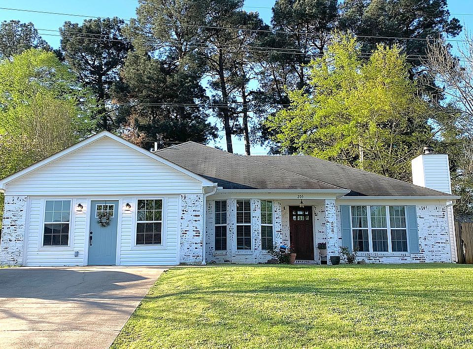 1st image of 205 La Grange Dr