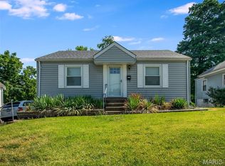 5237 Heege Rd, Saint Louis, MO 63123