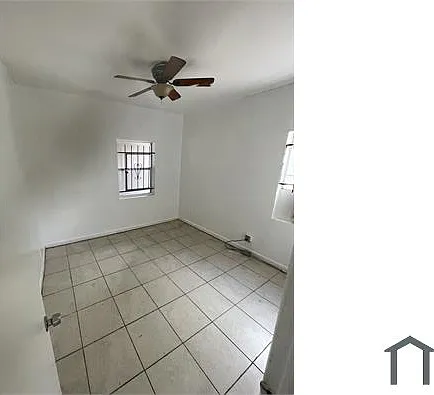 4526 Fairview St — Photo 11