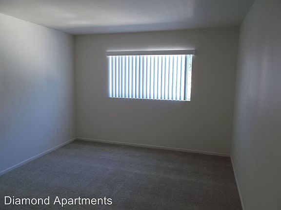 4th image of 4721 Lamont St APT 18