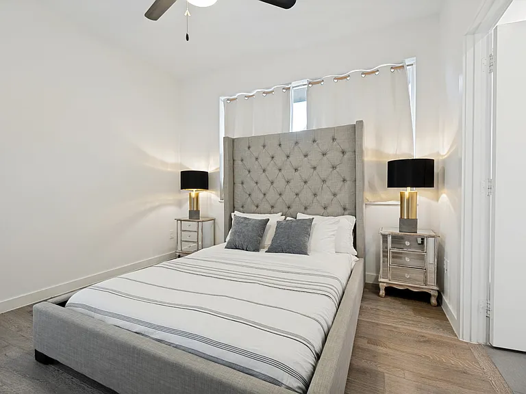 5018 Bryan St #201 — Photo 10