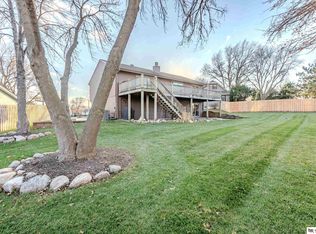 1788 Kent Cir, Papillion, NE 68046