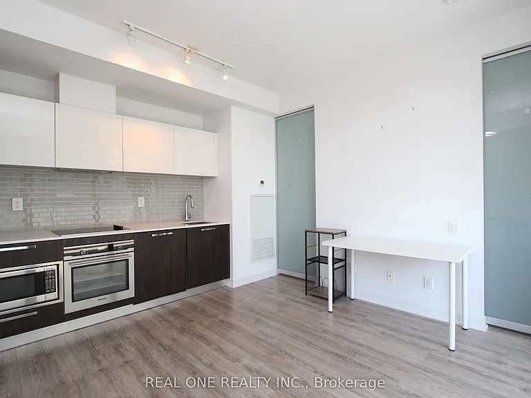 50 Charles St E #1801 — Photo 3
