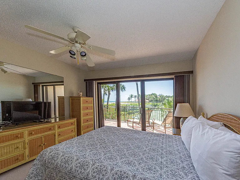 3939 Ocean Dr #201B — Photo 21