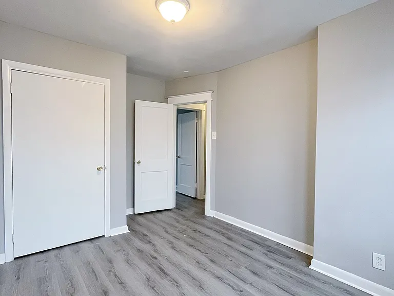 4717 Vista St — Photo 13