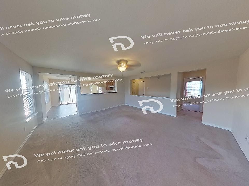 1st image of 14024 Esperanza Dr