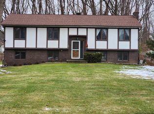 88 Zandhoek Rd, Hurley, NY 12443