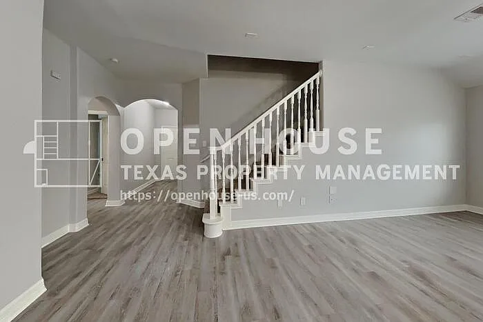 8902 Carmel Grove Ln — Photo 3
