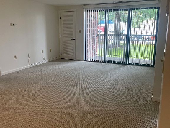 4th image of 8 9th St APT 102
