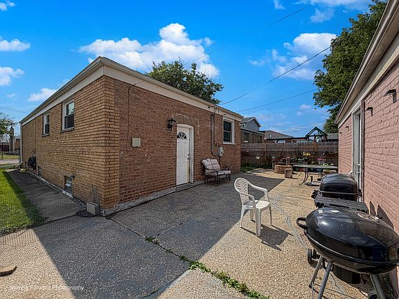 5th image of 8128 S Komensky Ave