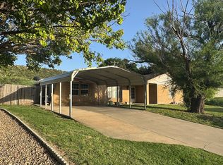 301 Lou Ann St, Miami, TX 79059