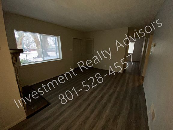 4th image of 527 Dexter St