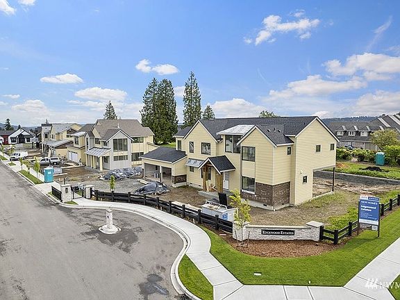 4th image of 1137 123nd Ave Ct E