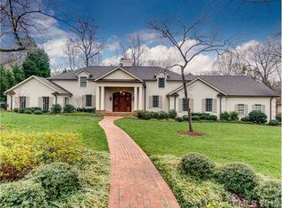 4000 Silver Bell Dr, Charlotte, NC 28211