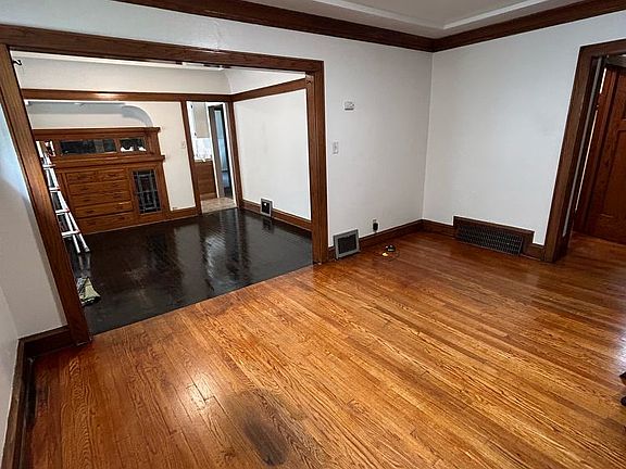 4th image of 4645 N 28th St