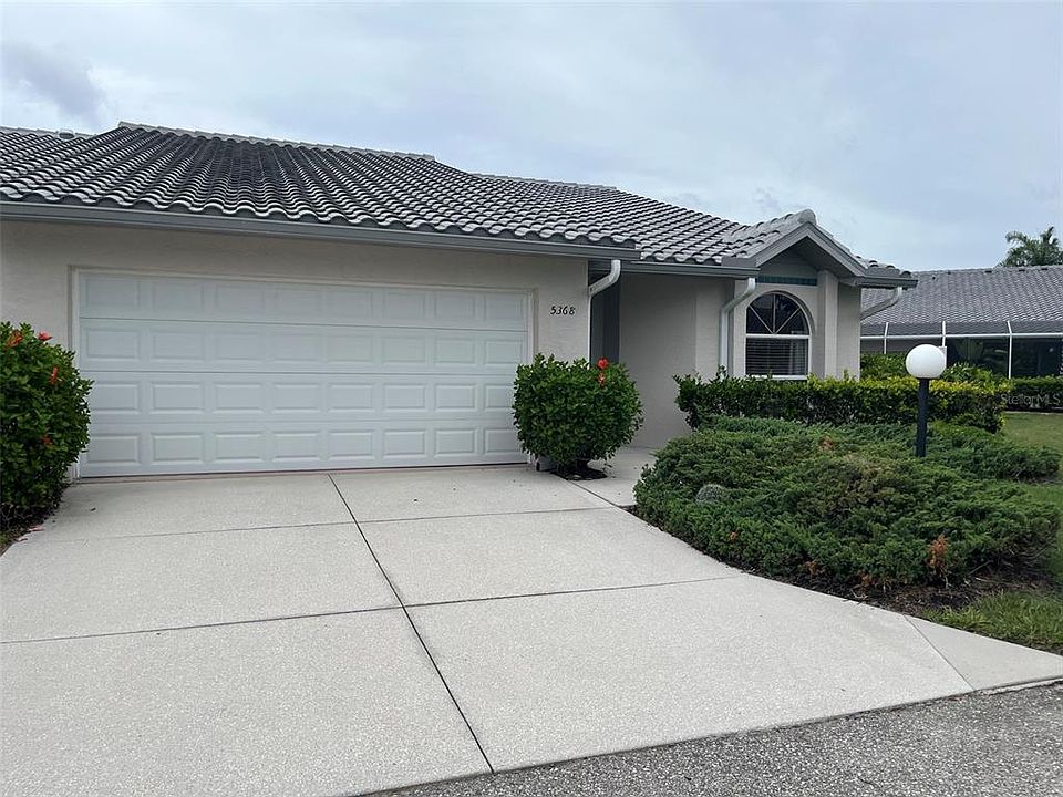 1st image of 5368 KELLY DRIVE #17