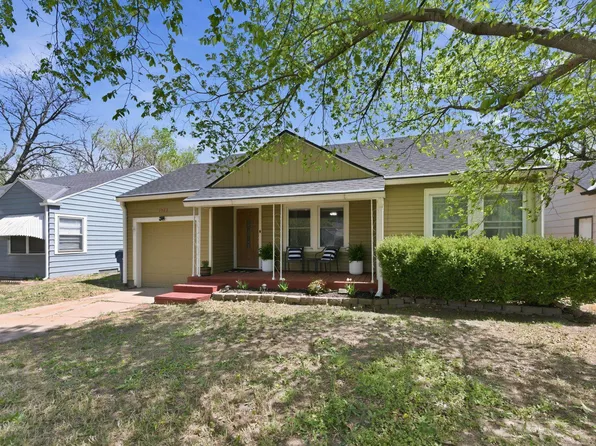 1942 N Woodland Ave, Wichita, KS 67203