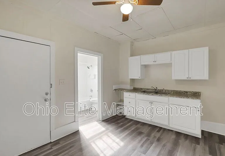 2709 Sullivant Ave — Photo 16