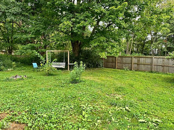 2nd image of 2192 E County Road 1000 N