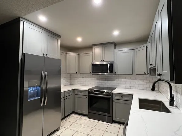 503 Lauloa St #A, Kihei, HI 96753