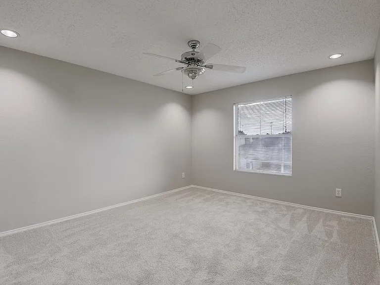 5525 Ventura St — Photo 14