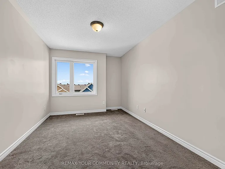 2250 Watercolours Way — Photo 18