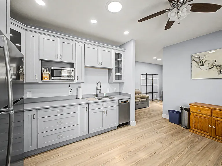 2430 E Butte St #101 — Photo 8
