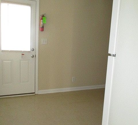 4th image of 104 Tennessee Ave N #B