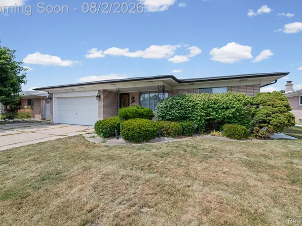 3647 Veronica Dr, Sterling Heights, MI 48310
