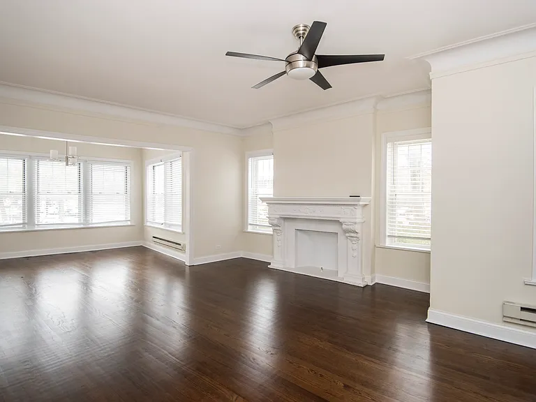 331 Kedzie St #2 — Photo 4
