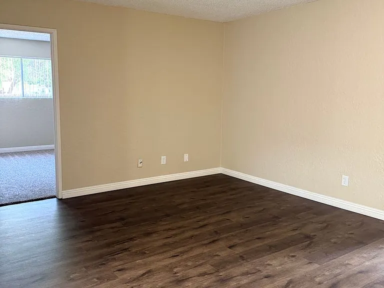 236 Kennedy St — Photo 3