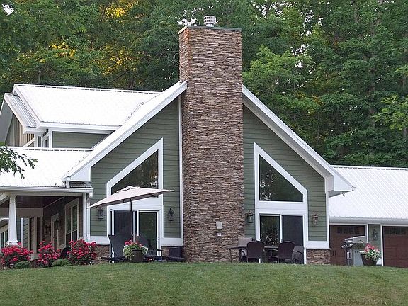 3rd image of 5560 Pinewood Rd