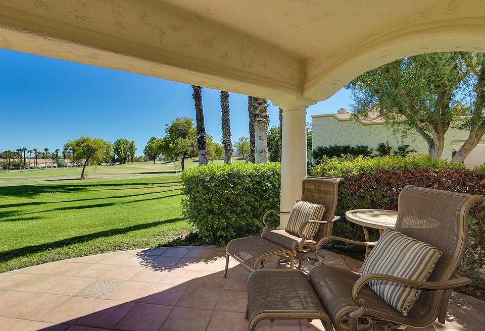 1st image of 689 Vista Lago Cir N #689