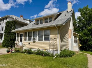 611 N 6th St, Bismarck, ND 58501