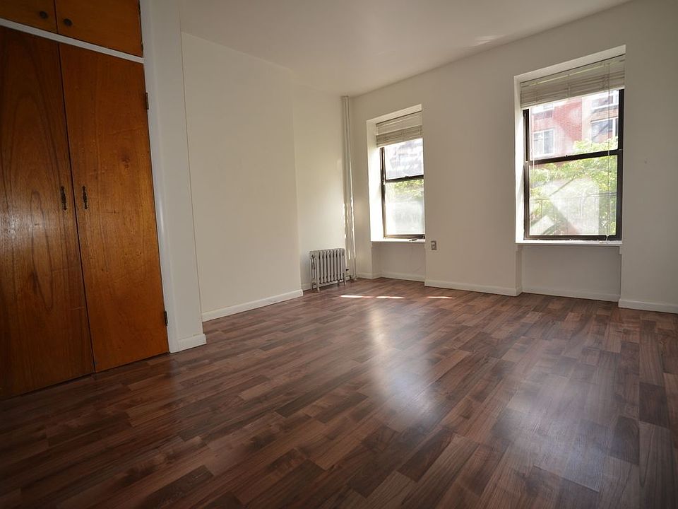 1st image of 519 W 48th St APT 11