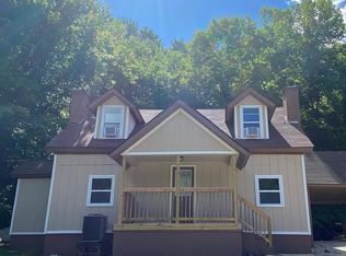 53 Lucy Ln, Paintsville, KY 41240