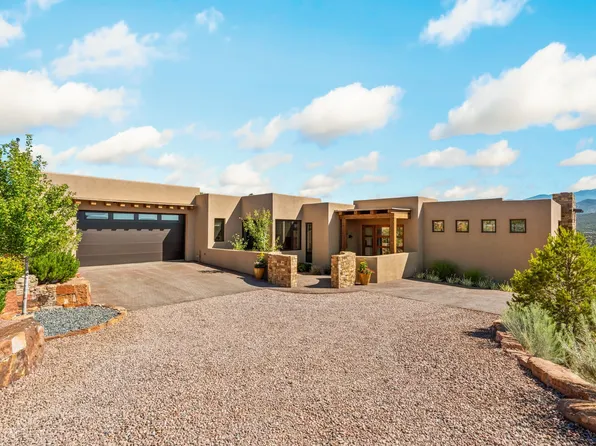 193 Circle Dr, Santa Fe, NM 87501
