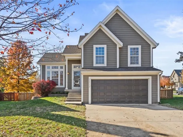 15714 S Brookfield St, Olathe, KS 66062