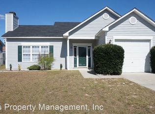 3820 Goforth Dr, Hope Mills, NC 28348