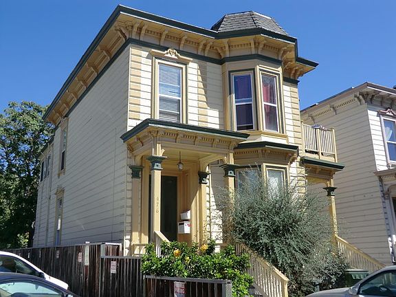 2nd image of 476 S 2nd St
