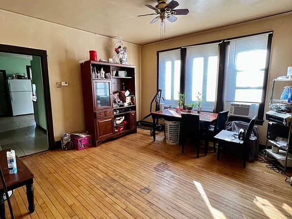 3rd image of 8621 S Saginaw Ave