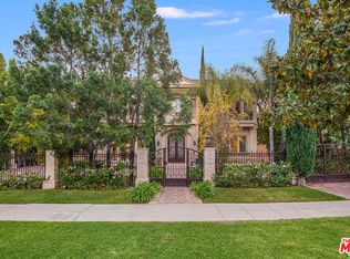 523 N Crescent Dr, Beverly Hills, CA 90210