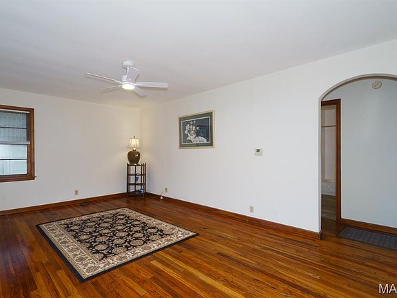 2nd image of 507 E 13th St