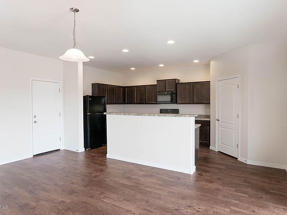 3rd image of 19561 N Salerno Cir