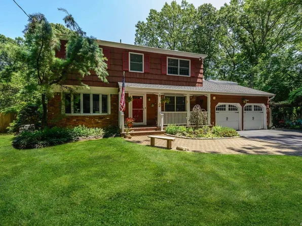 48 Colonial Drive, Huntington, NY 11743
